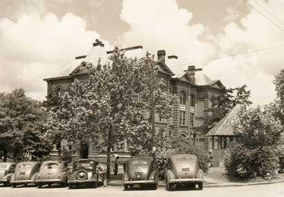 Fourth Walker County Courthouse<br />
